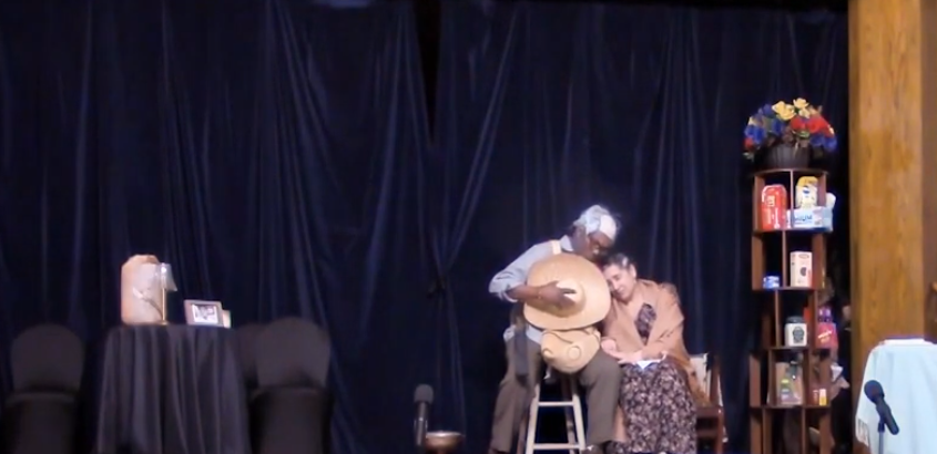 “Mi camino sobrevive”: El Consulado General de Colombia en Chicago conmemoró a las víctimas del conflicto armado con una impactante obra teatral 