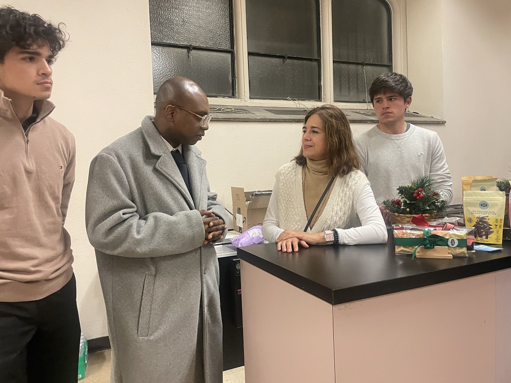 Consulado de Colombia en Chicago participó en la novena de la Iglesia Santa Ita