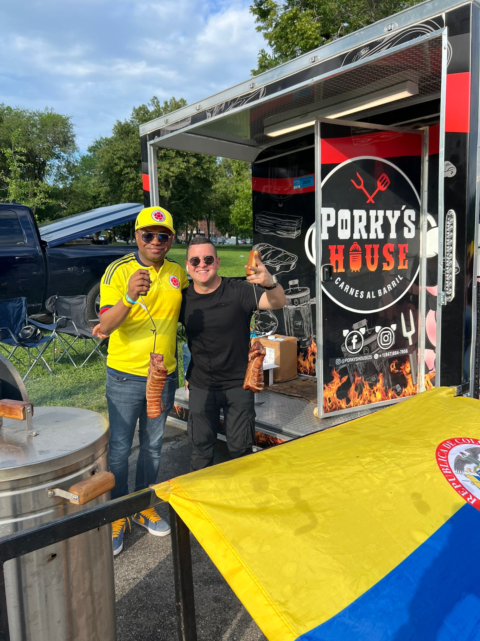 Consulado de Colombia participa en el día gratuito del Festival Colombiano en Chicago