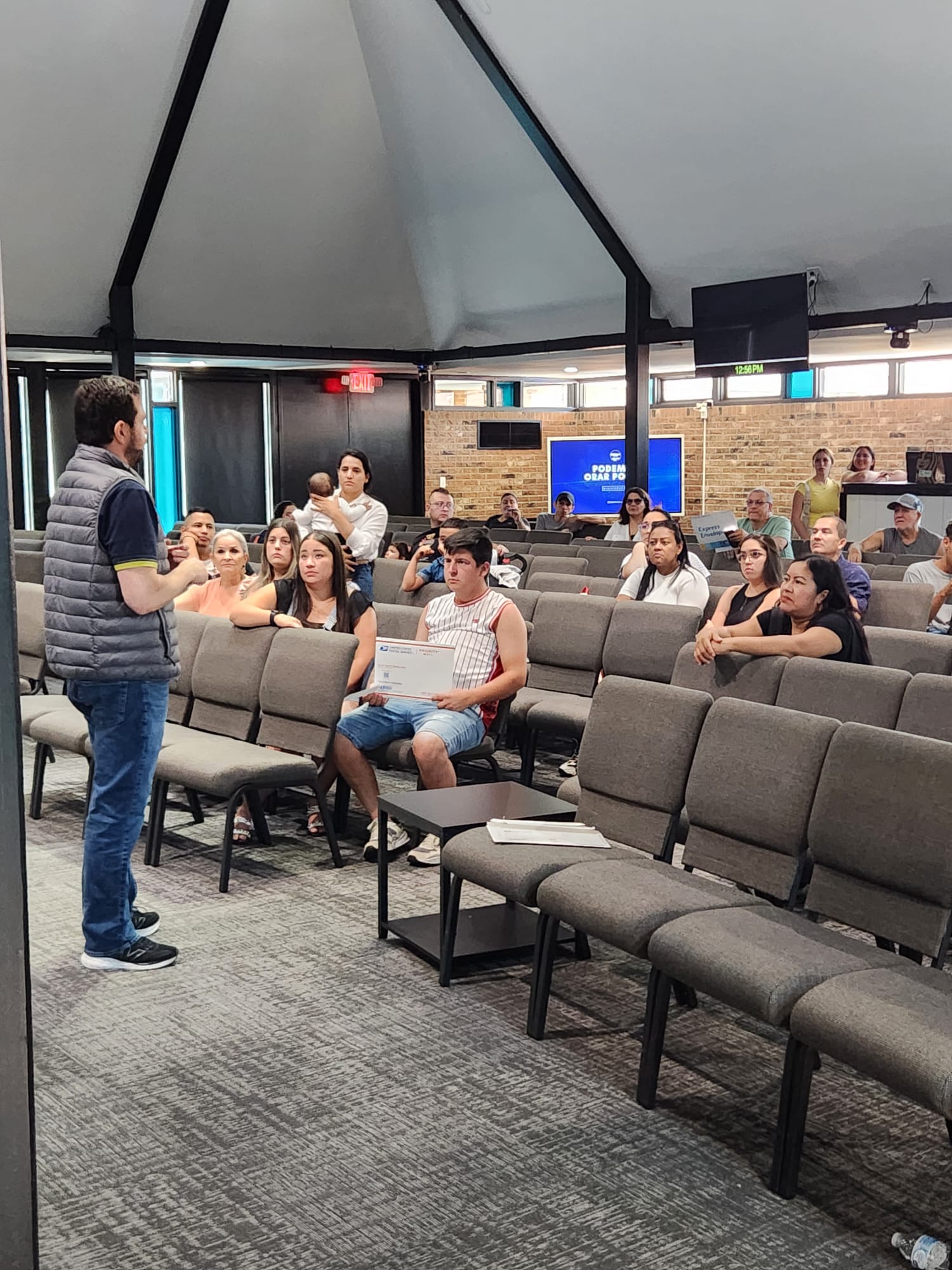 Éxito total en la jornada de socialización y trabajo con las víctimas en Saint Louis, Missouri: “Colombia Resiliente – Memoria, Satisfacción e Independencia“