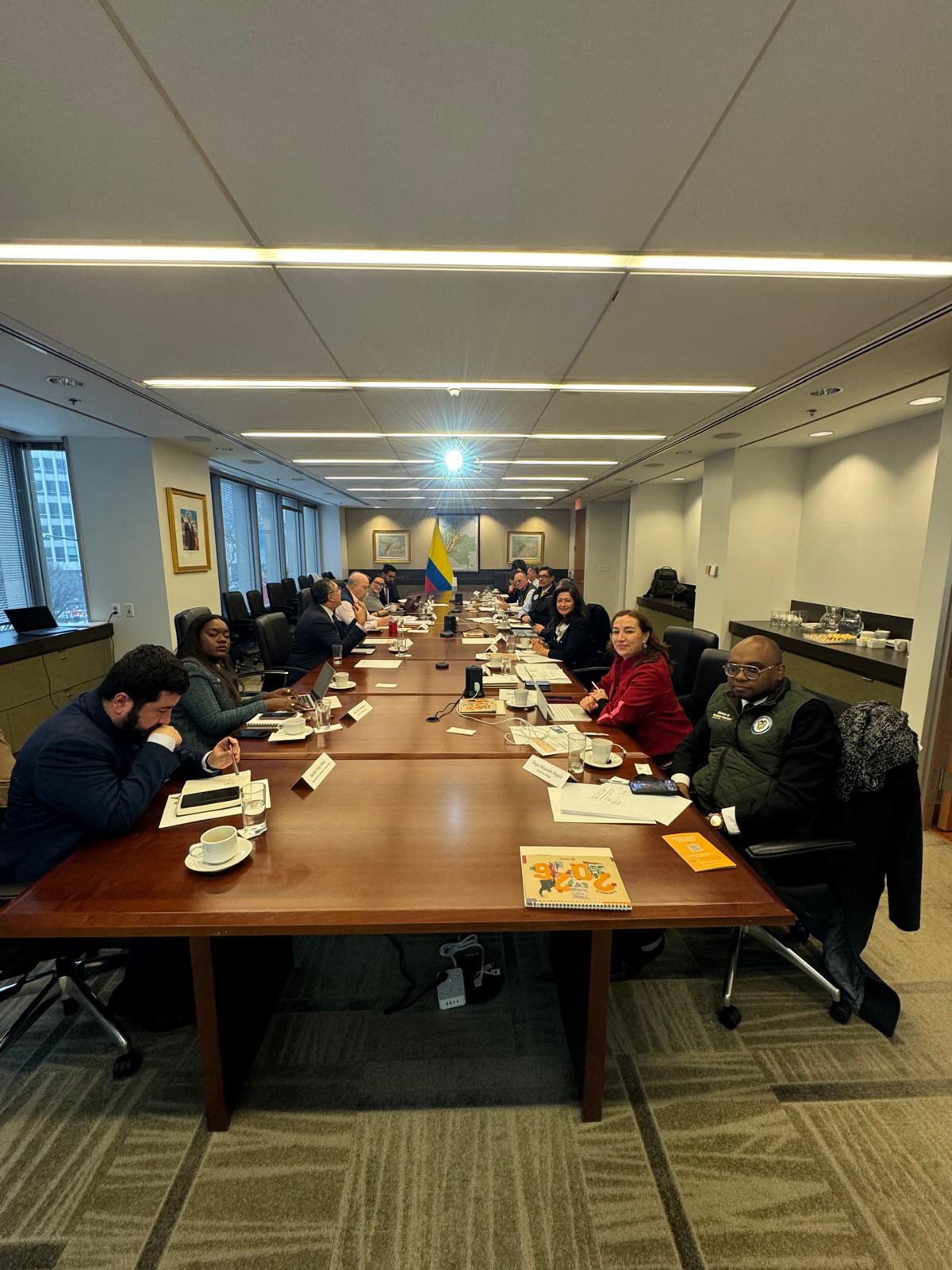 Cónsul en Chicago se reunió con el Embajador de Colombia en Estados Unidos y demás Cónsules acreditados en los Estados Unidos 