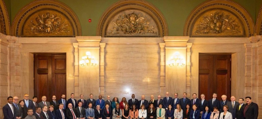 Cónsul General participó en reunión anual de cónsules generales ofrecida por World Business Chicago