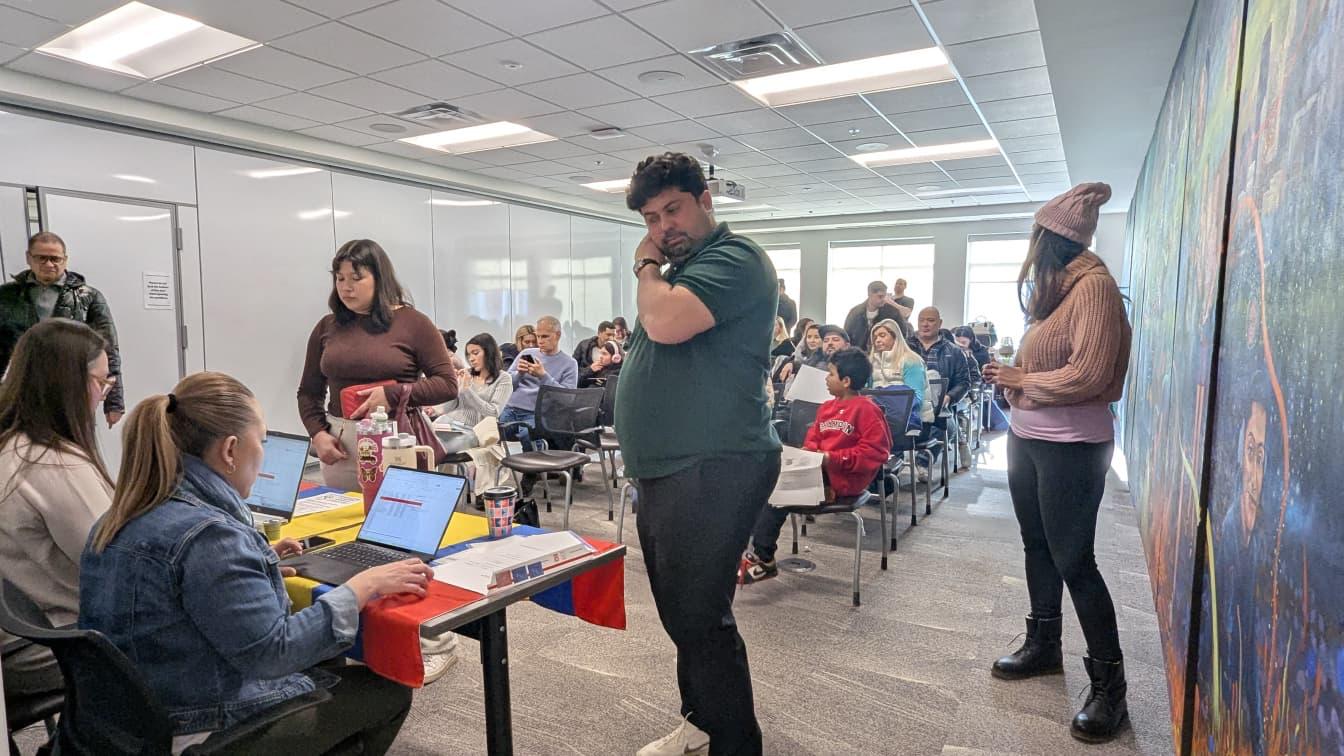 Éxito total en el Consulado Express de Saint Paul, Minnesota que atendió a más de 100 personas
