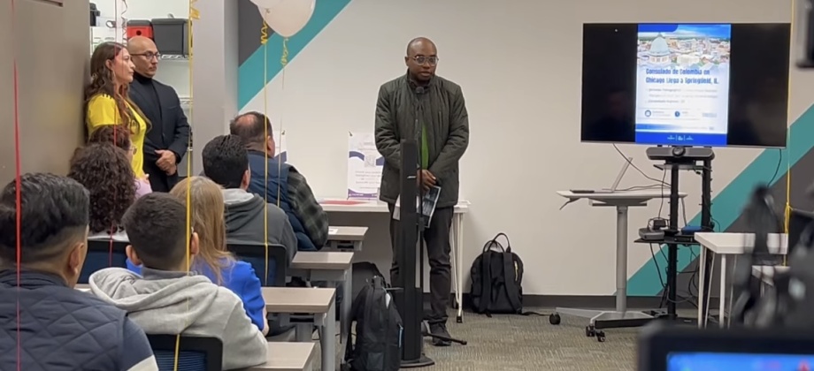 Éxito en la jornada de pedagógica “Fortaleciendo Nuestra Voz para el 2025” en Springfield, Illinois