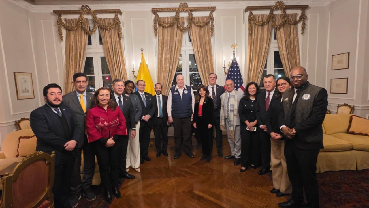 Cónsul en Chicago se reunió con el Embajador de Colombia en Estados Unidos y demás Cónsules acreditados en los Estados Unidos 