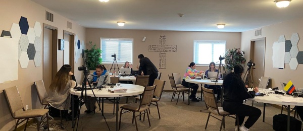 Connacionales pudieron realizar trámites como cédulas de ciudadanía, pasaportes y tarjetas consulares en el Consulado Móvil realizado en Des Moines, Iowa