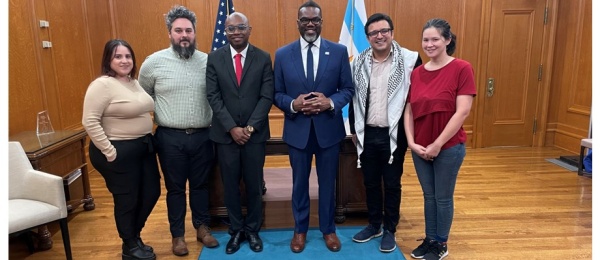 Cónsul colombiano Diego Angulo Marínez se reunió con el Alcalde de Chicago