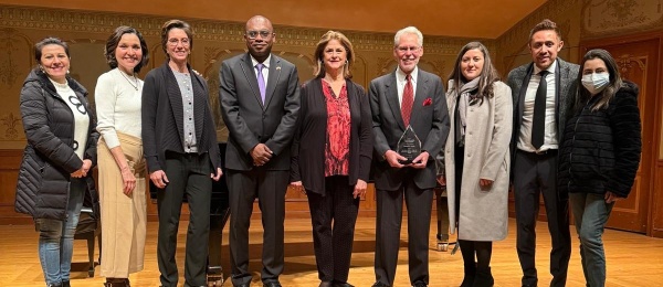 Consul General participó en el homenaje que le hizo la orquesta sinfónica de Cleveland al colombiano Richard Levitz