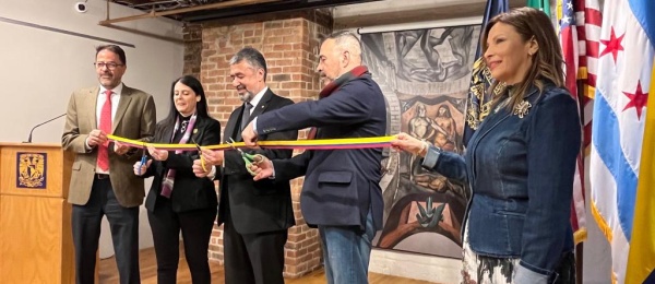 Consulado de Colombia inaugura la exposición “Huellas” del pintor colombiano Juan Carlos Ospina Ortiz en la UNAM Chicago